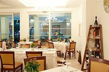 Belvedere Hotel 4*