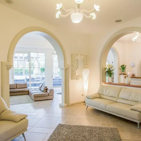 Belvedere 4* Milano Marittima